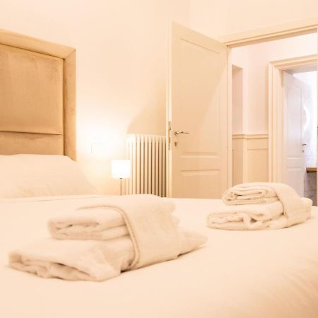 The Best Rent - Elegant Five-Bedrooms Apartment Near Colosseo Рим Экстерьер фото