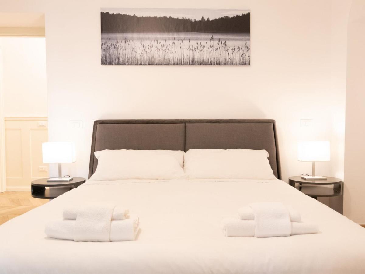 The Best Rent - Elegant Five-Bedrooms Apartment Near Colosseo Рим Экстерьер фото