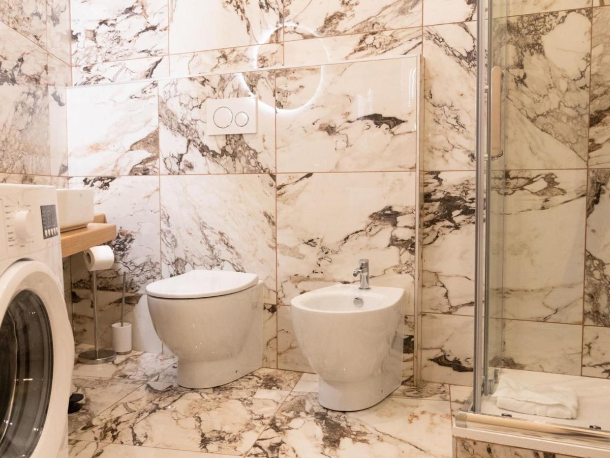 The Best Rent - Elegant Five-Bedrooms Apartment Near Colosseo Рим Экстерьер фото