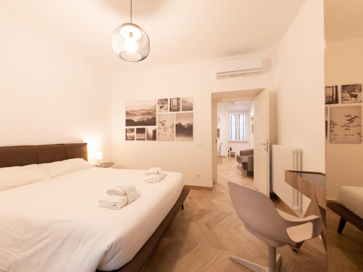 The Best Rent - Elegant Five-Bedrooms Apartment Near Colosseo Рим Экстерьер фото