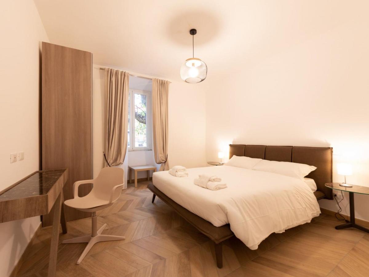 The Best Rent - Elegant Five-Bedrooms Apartment Near Colosseo Рим Экстерьер фото