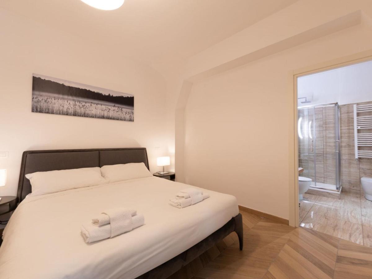 The Best Rent - Elegant Five-Bedrooms Apartment Near Colosseo Рим Экстерьер фото