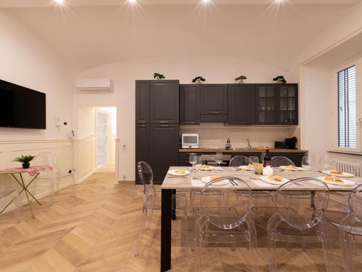 The Best Rent - Elegant Five-Bedrooms Apartment Near Colosseo Рим Экстерьер фото